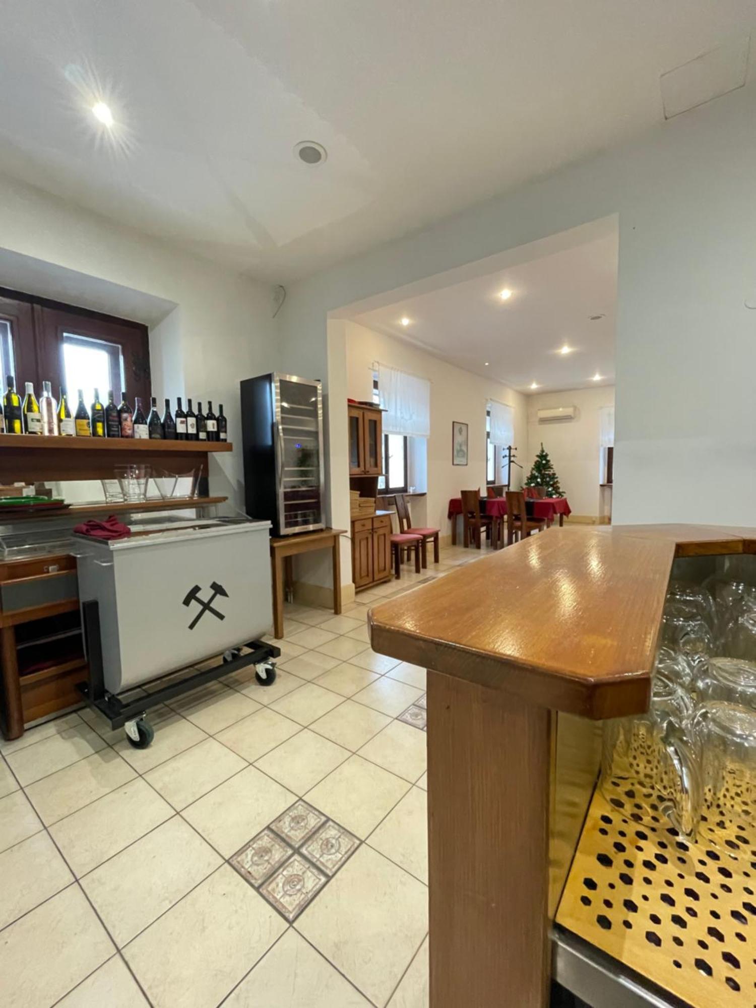 Gostisce Barbara Otel Idrija Dış mekan fotoğraf