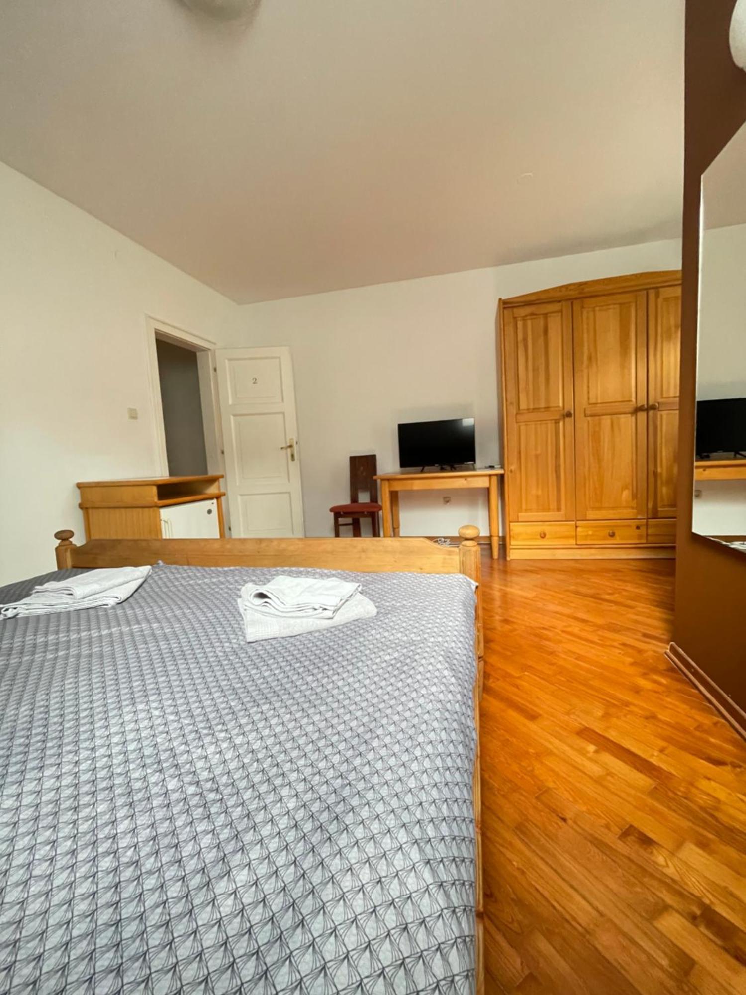 Gostisce Barbara Otel Idrija Dış mekan fotoğraf