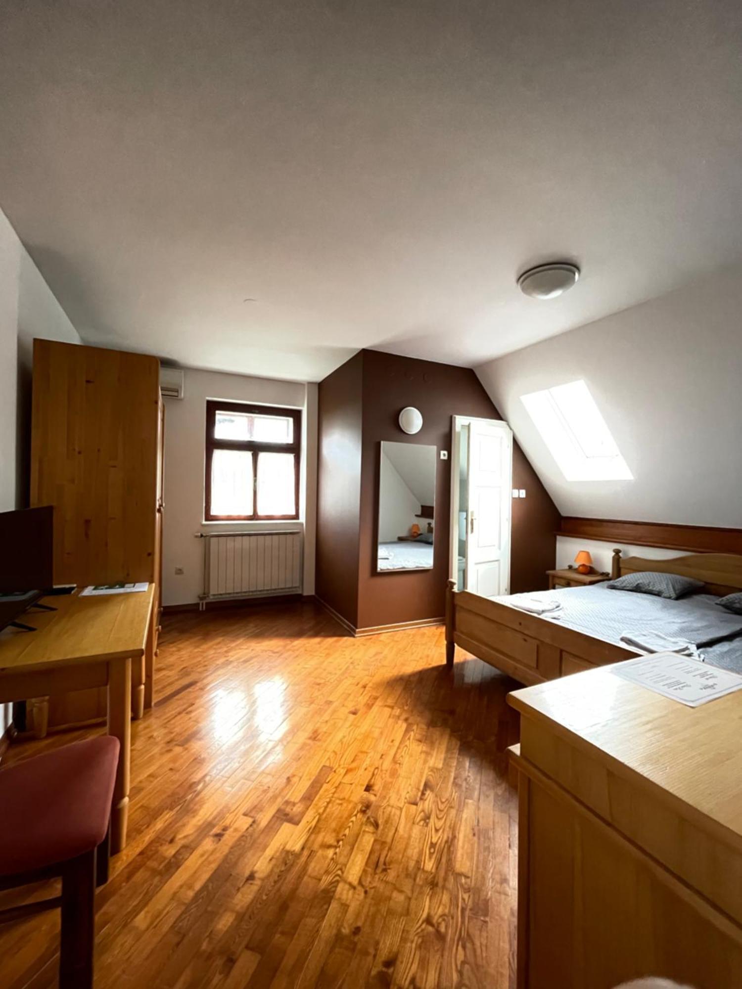 Gostisce Barbara Otel Idrija Dış mekan fotoğraf