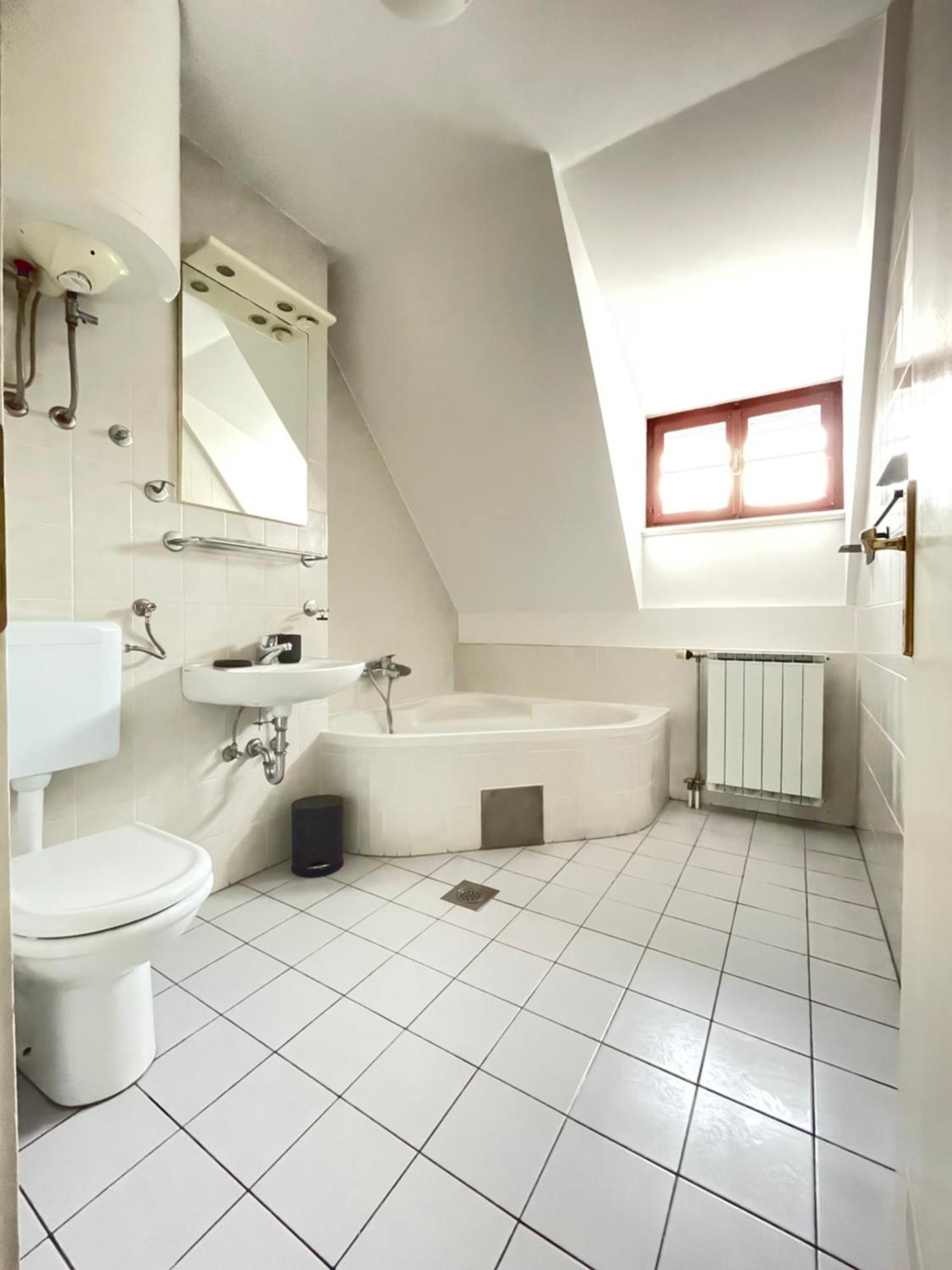 Gostisce Barbara Otel Idrija Dış mekan fotoğraf